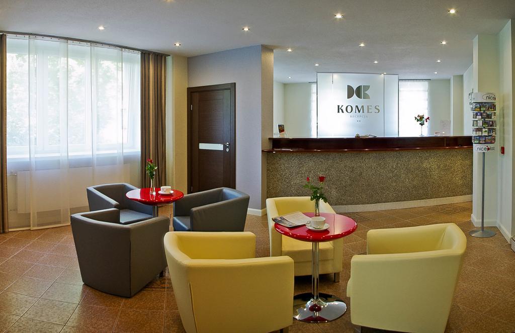 Hotel Komes Skarżysko-Kamienna المظهر الخارجي الصورة