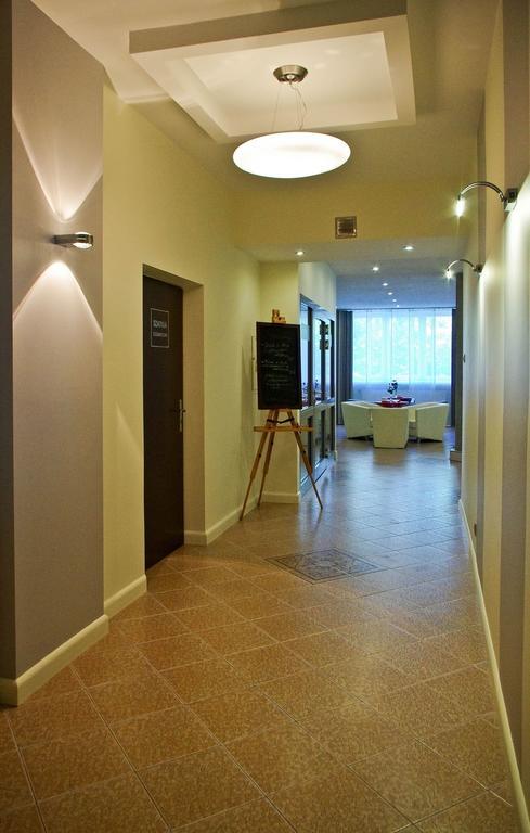 Hotel Komes Skarżysko-Kamienna المظهر الخارجي الصورة
